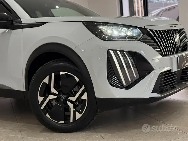 Peugeot 2008 2023 photo 3