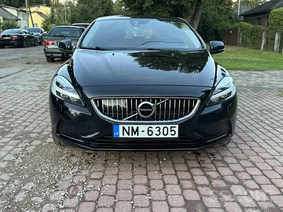 Volvo V40 2017 photo 2