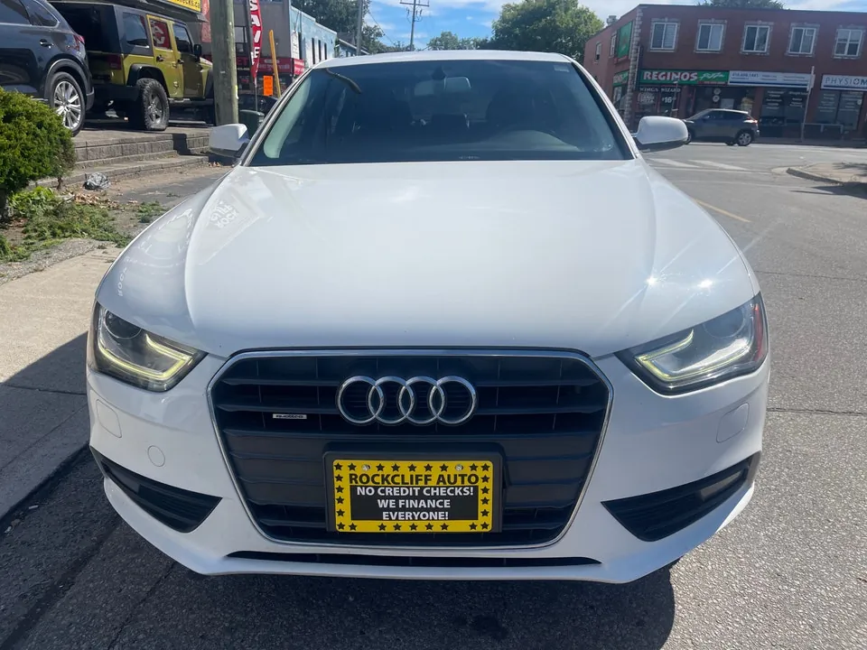 Audi A4 2013 photo 2