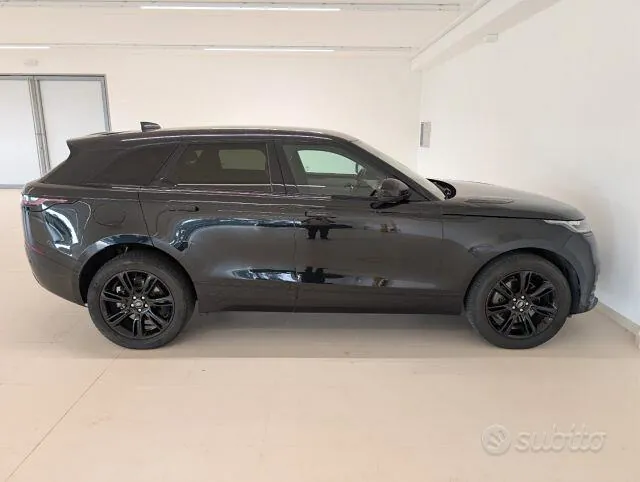 Land Rover Range Rover Velar 2023 photo 5