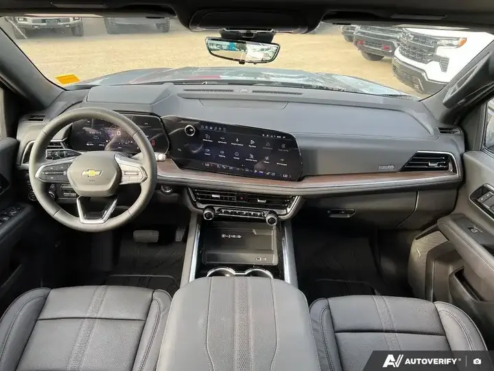 Chevrolet Tahoe 2026 photo 4