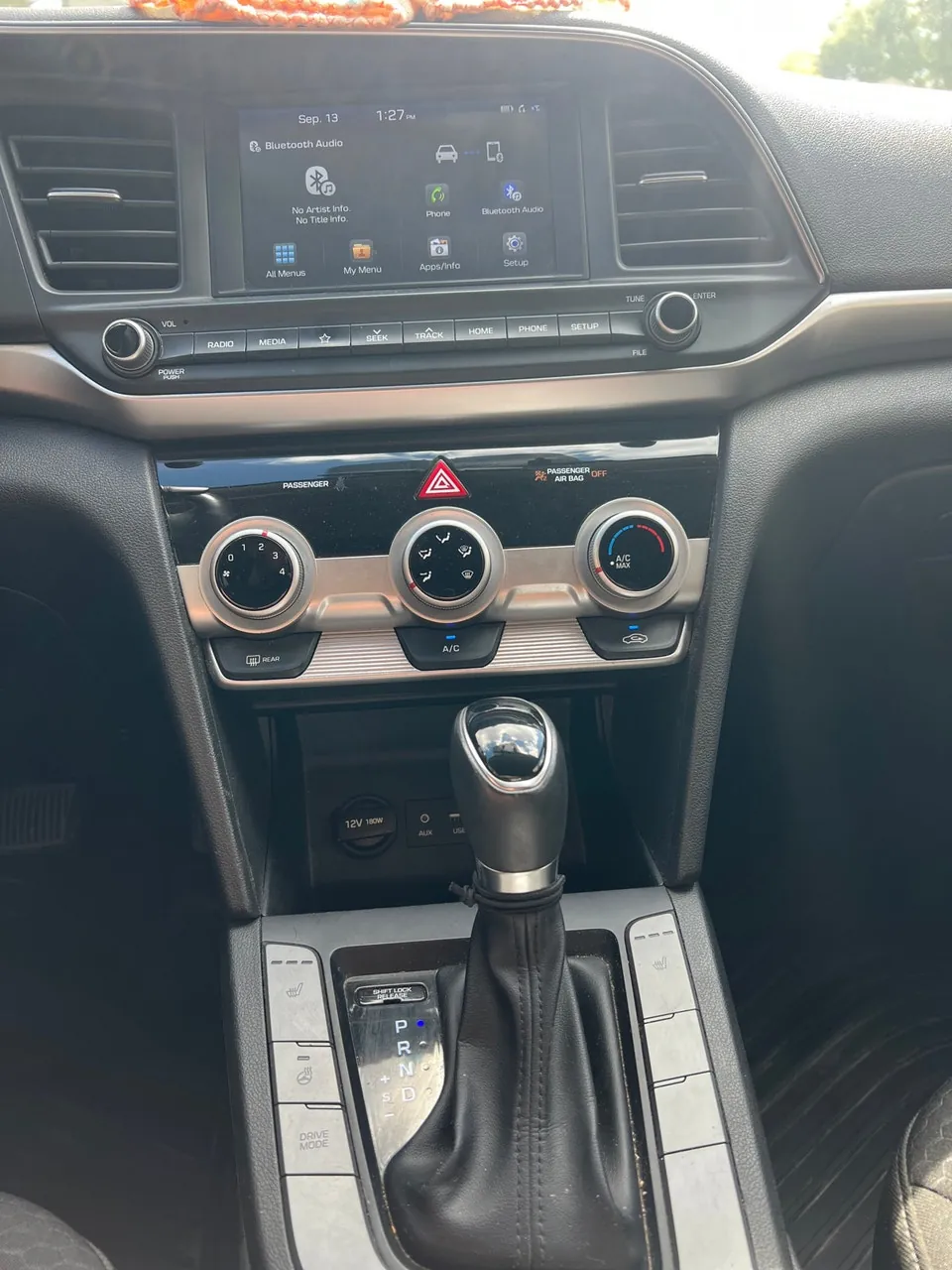 Hyundai Elantra 2019 photo 5