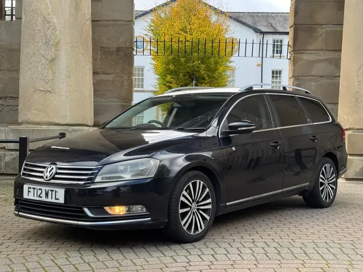 Volkswagen Passat 2012 photo 3