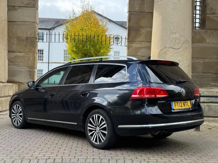 Volkswagen Passat 2012 photo 4