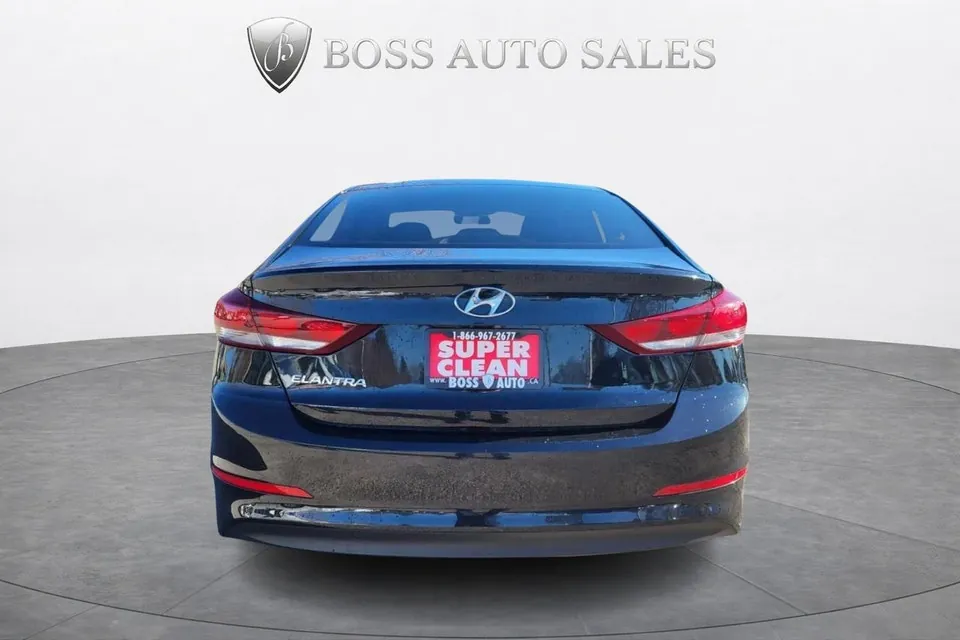 Hyundai Elantra 2017 photo 4