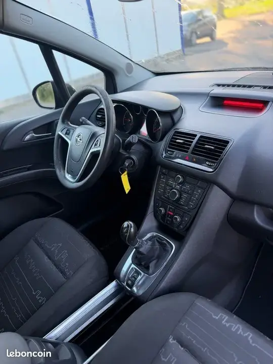 Opel Meriva 2011 photo 3