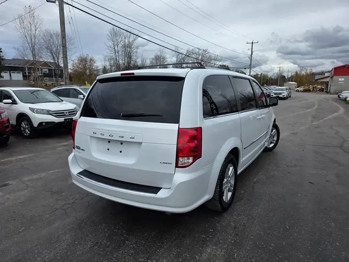 Dodge Grand Caravan 2017 photo 5