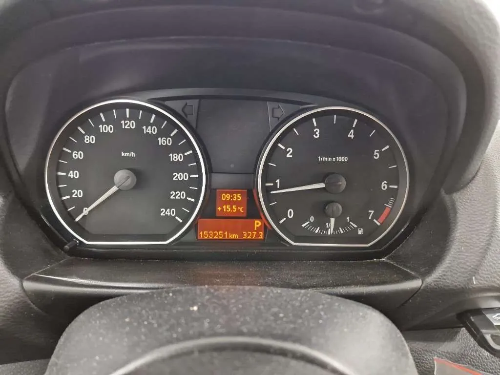 BMW 118I Business Line 2010 photo 4