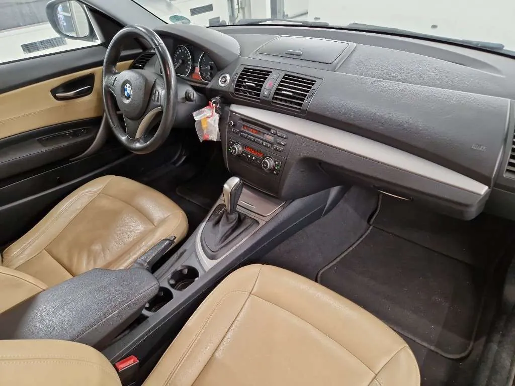 BMW 118I Business Line 2010 photo 5