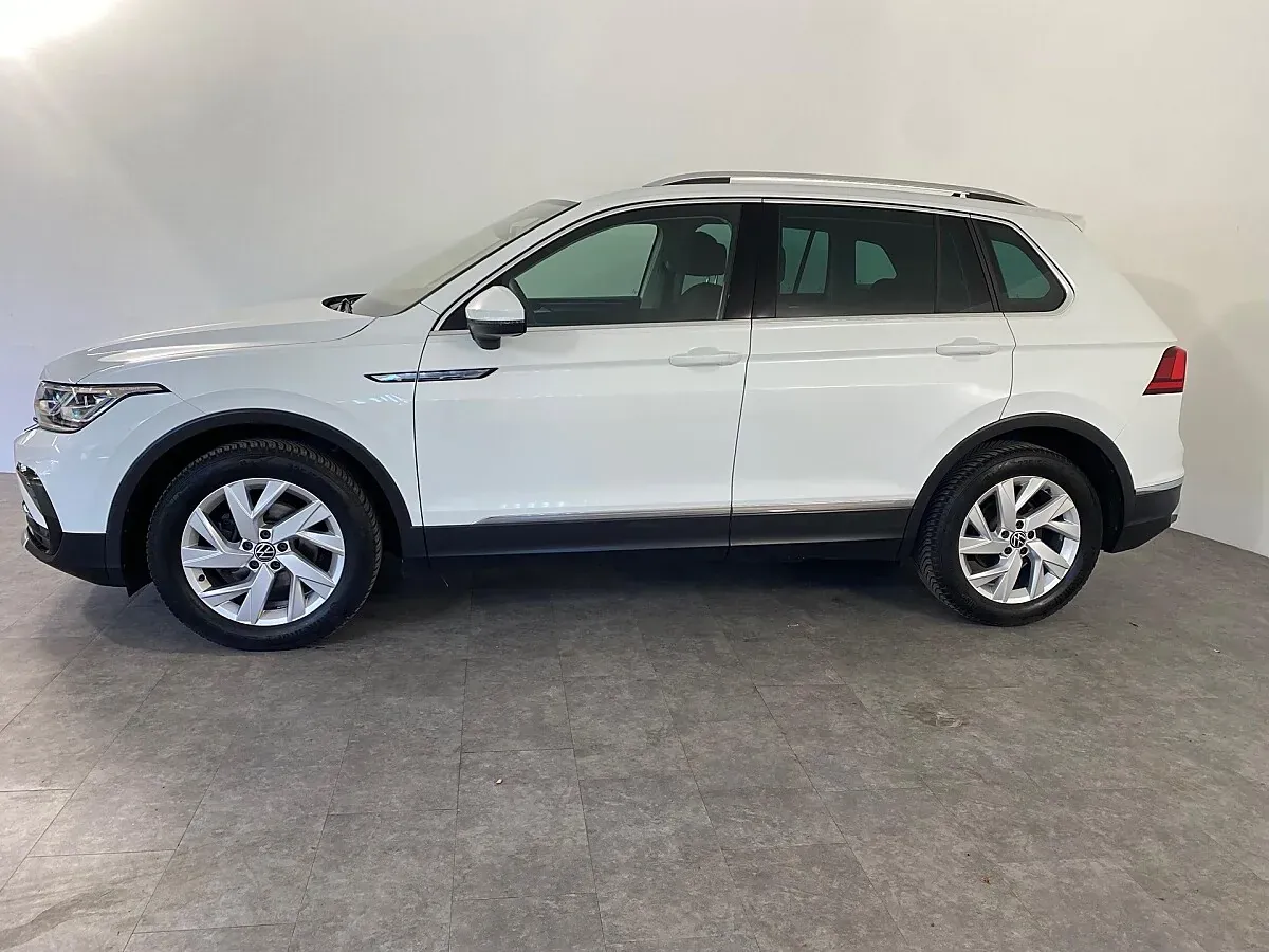 Volkswagen Tiguan 2023 photo 2
