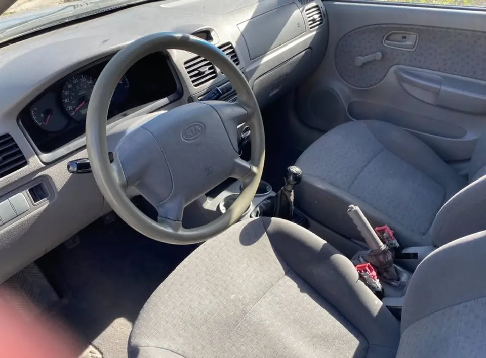 Kia Rio 2005 photo 3