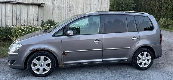 Volkswagen Touran 2009 photo 4