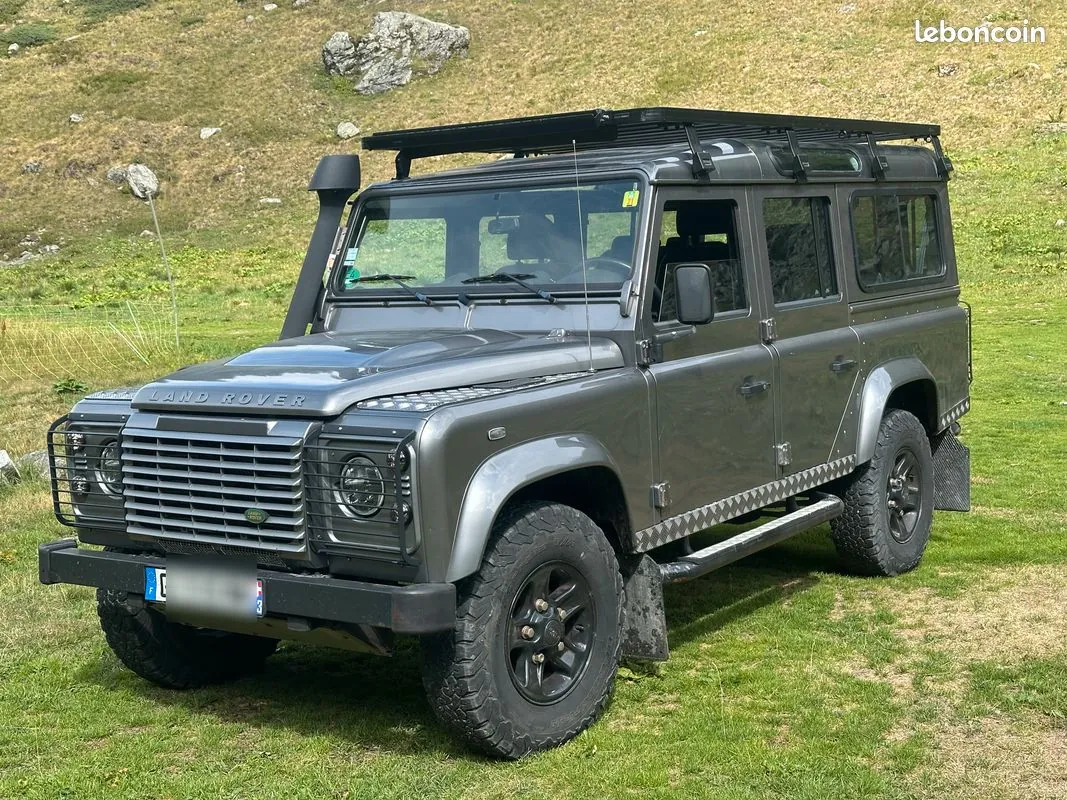 Land Rover Defender 2008 photo 3
