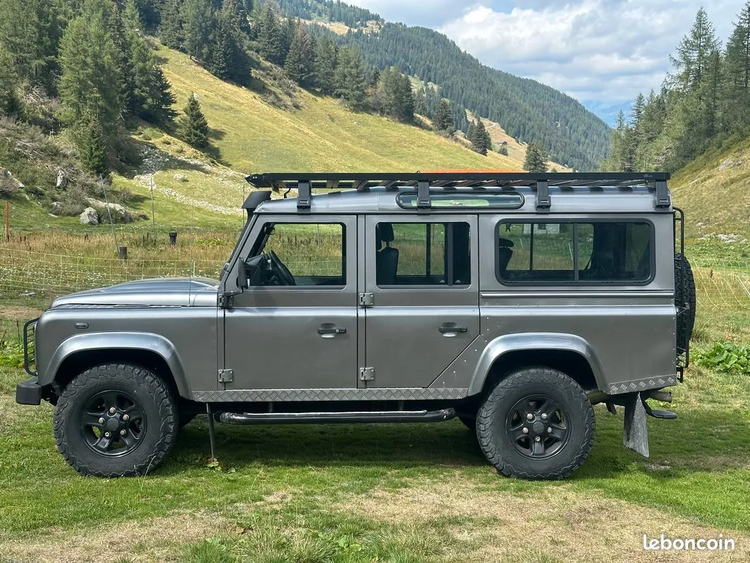 Land Rover Defender 2008 photo 5