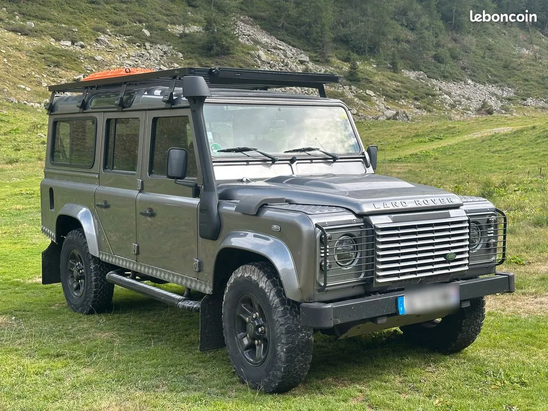 Land Rover Defender 2008 photo 2
