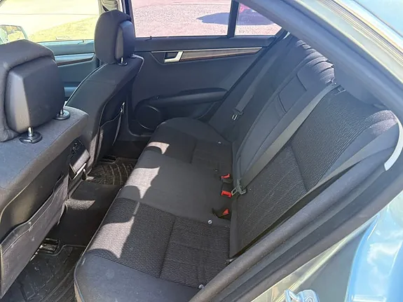 Mercedes-Benz C220 2012 photo 5