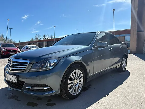 Mercedes-Benz C220