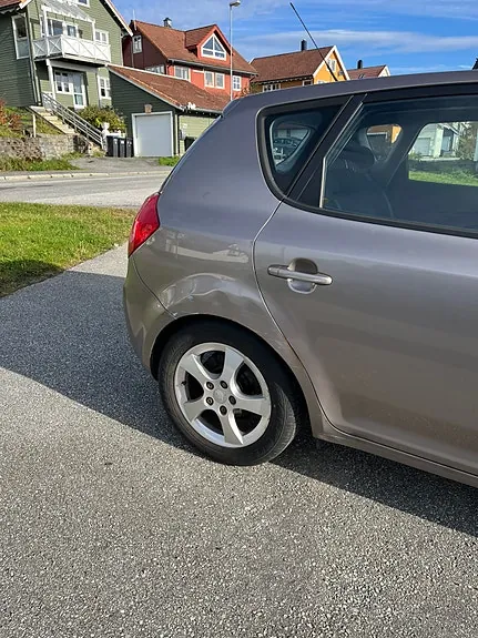 Kia Ceed 2007 photo 4