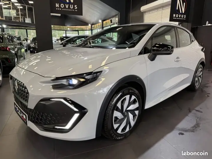 Renault Clio 2026 photo 2