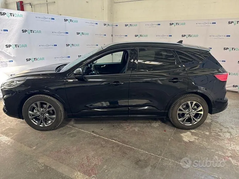 Ford Kuga 2023 photo 2