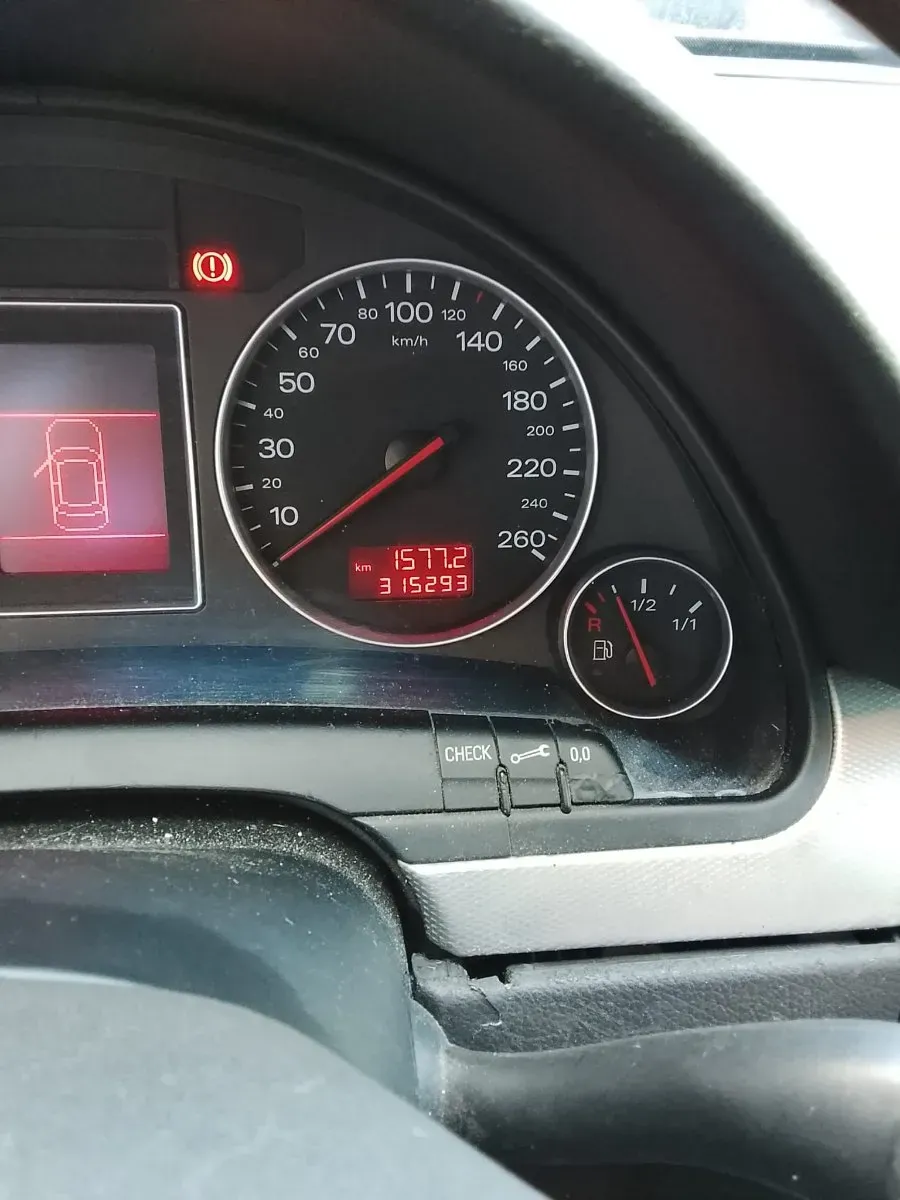 Audi A4 2001 photo 3