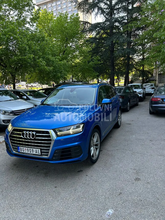 Audi Q7