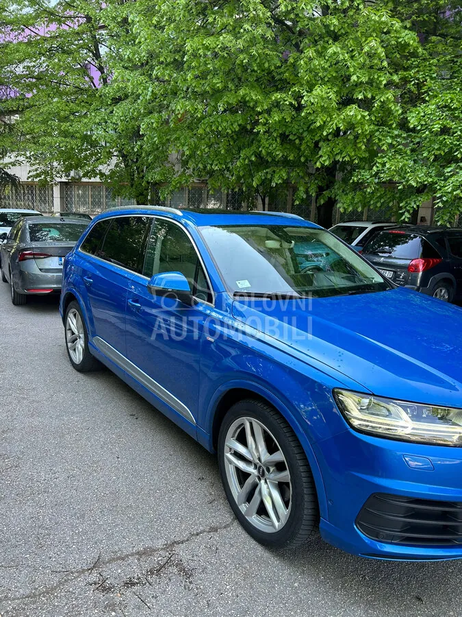 Audi Q7 2016 photo 3
