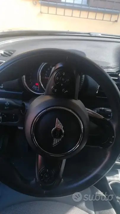 Mini Mini Clubman 2017 photo 2