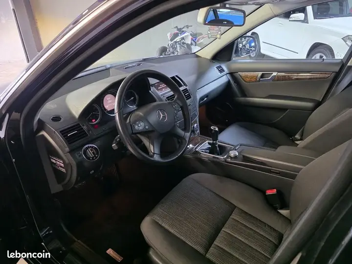 Mercedes-Benz C-Class 2008 photo 3