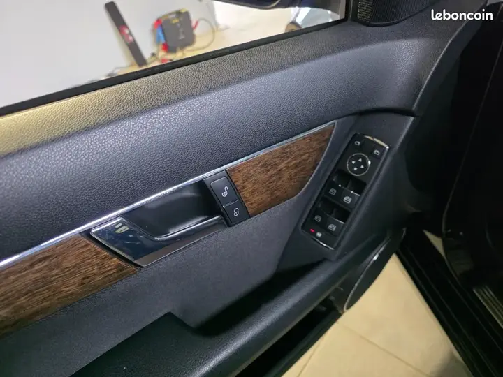 Mercedes-Benz C-Class 2008 photo 5