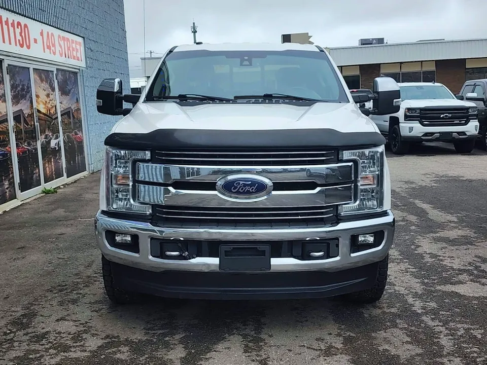 Ford Super Duty F-350 2018 photo 2