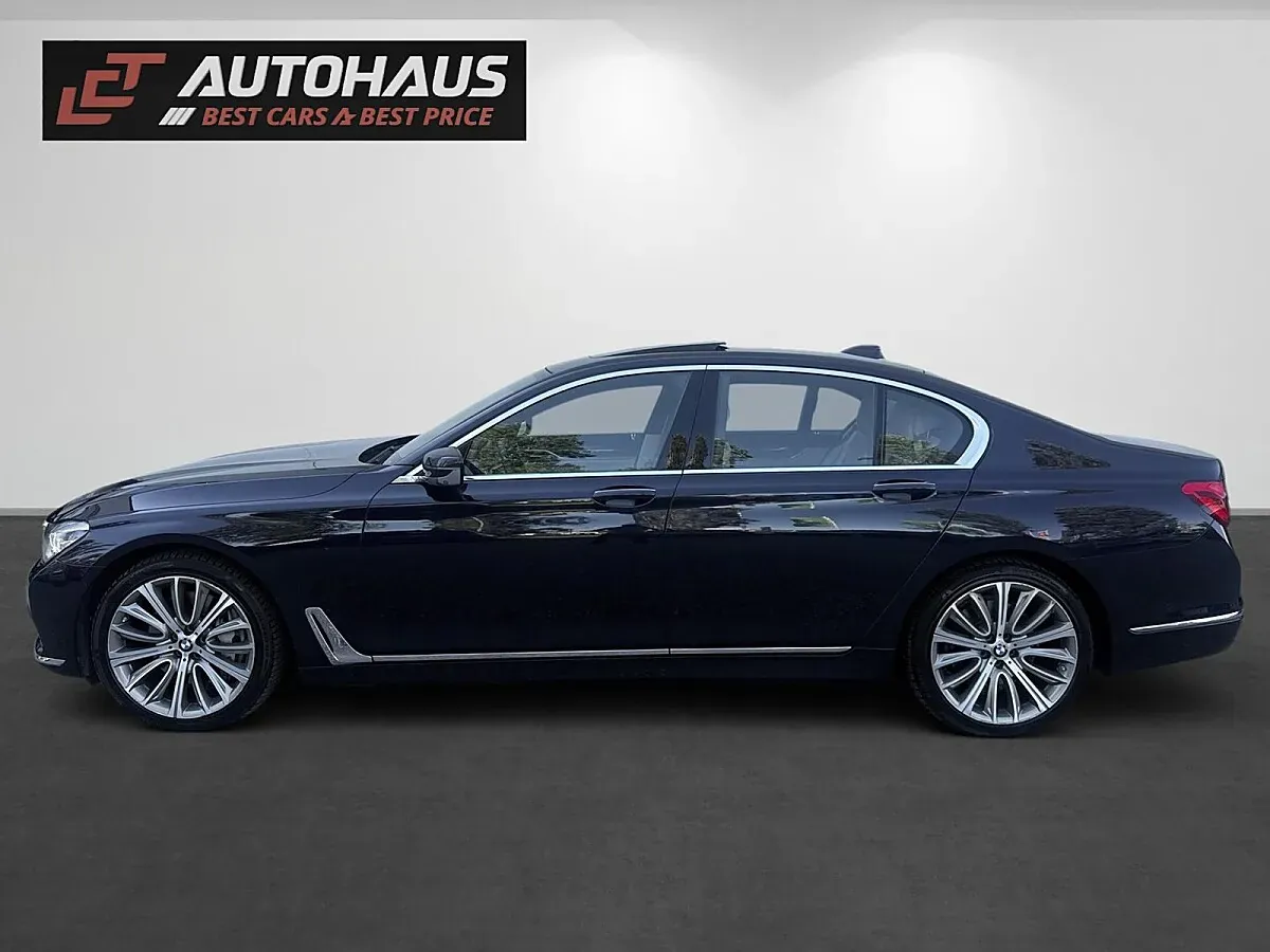 BMW 7 Series 2016 photo 2