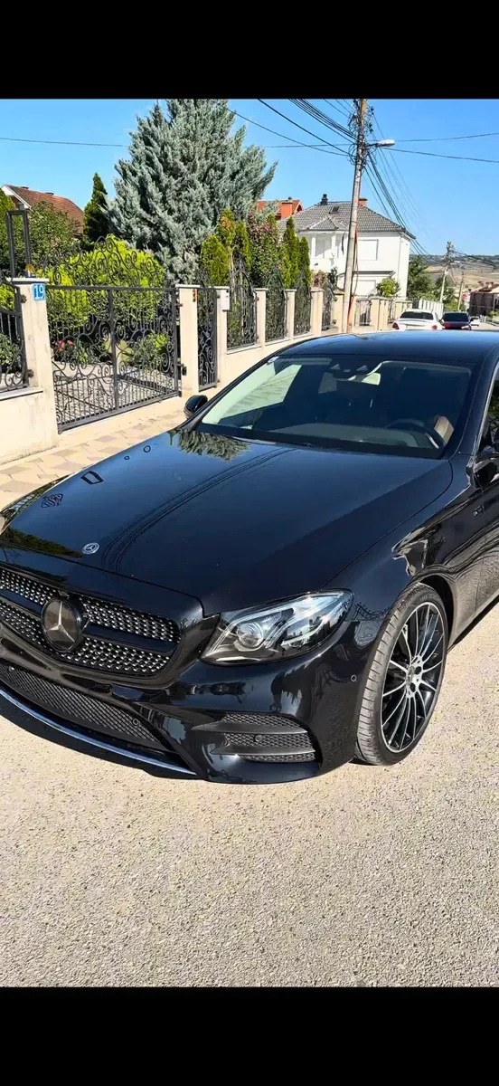 Mercedes-Benz E-Class 2017 photo 2