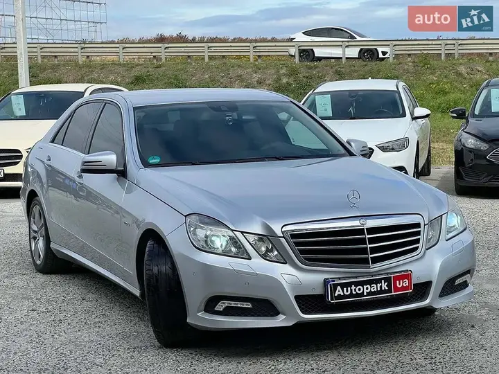 Mercedes-Benz E-Class 2009 photo 3