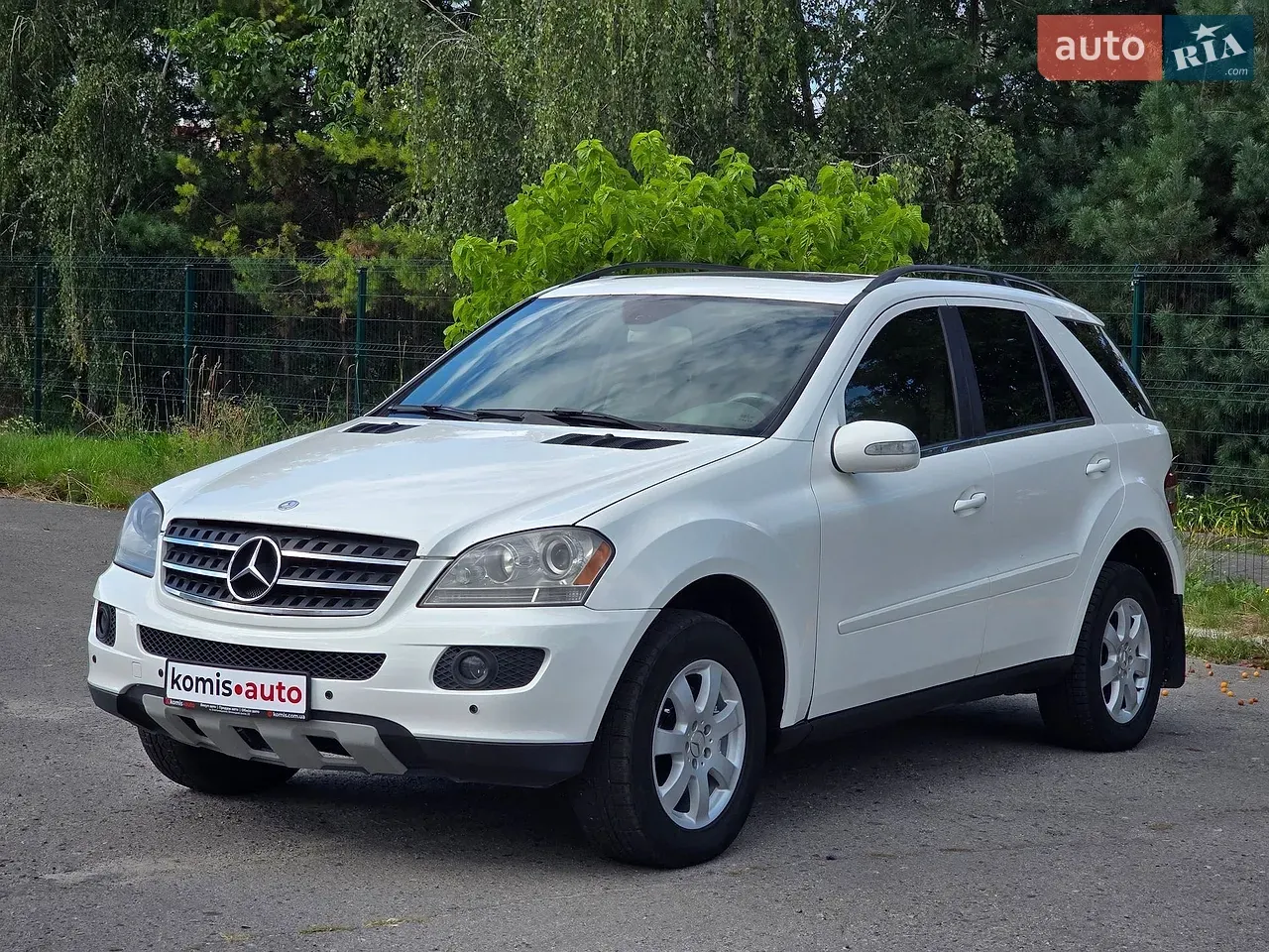 Mercedes-Benz M-Class 2006 photo 4