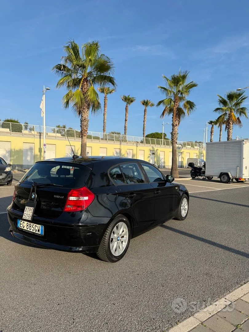 BMW 116 2011 photo 5
