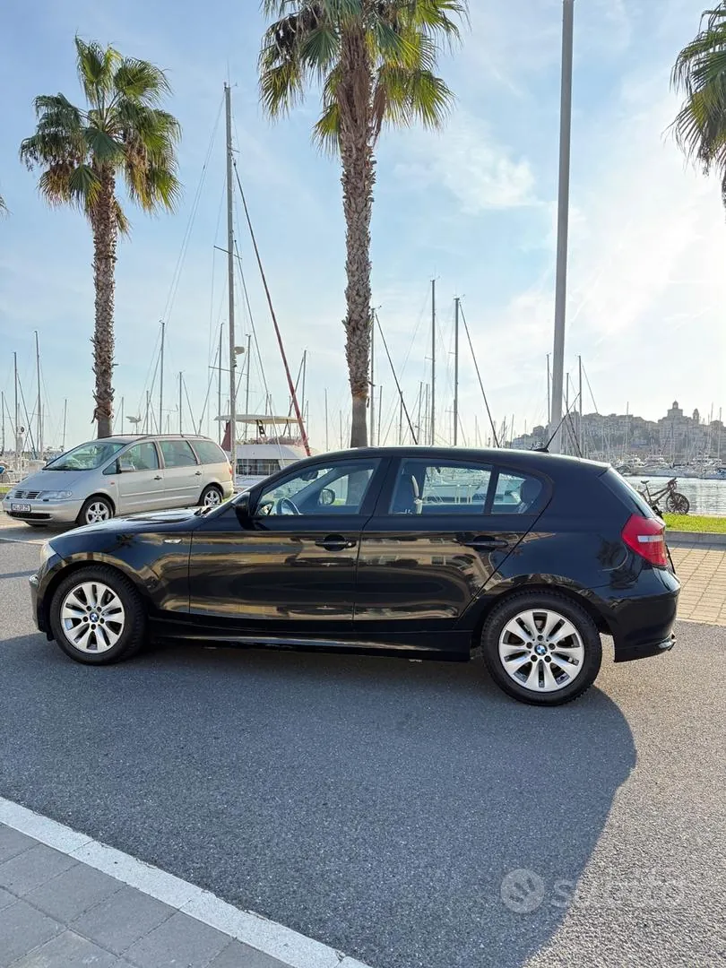 BMW 116 2011 photo 3