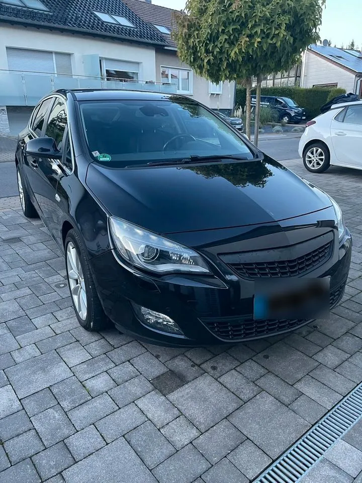 Opel Astra J