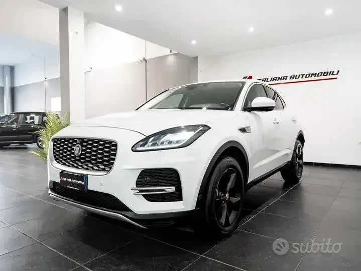 Jaguar E-Pace 2021 photo 4