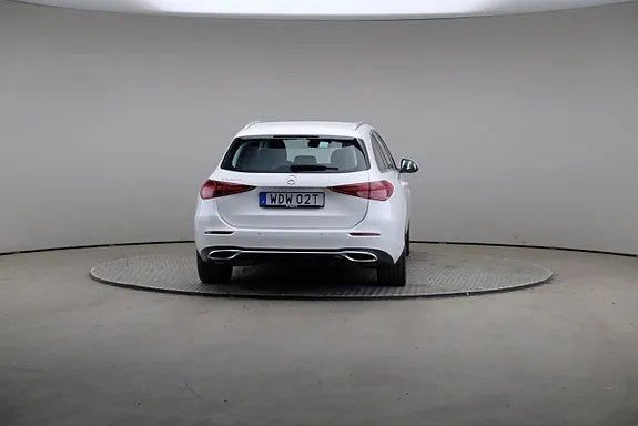 Mercedes-Benz C300 E 2025 photo 5