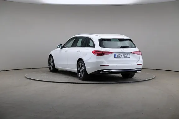 Mercedes-Benz C300 E 2025 photo 2