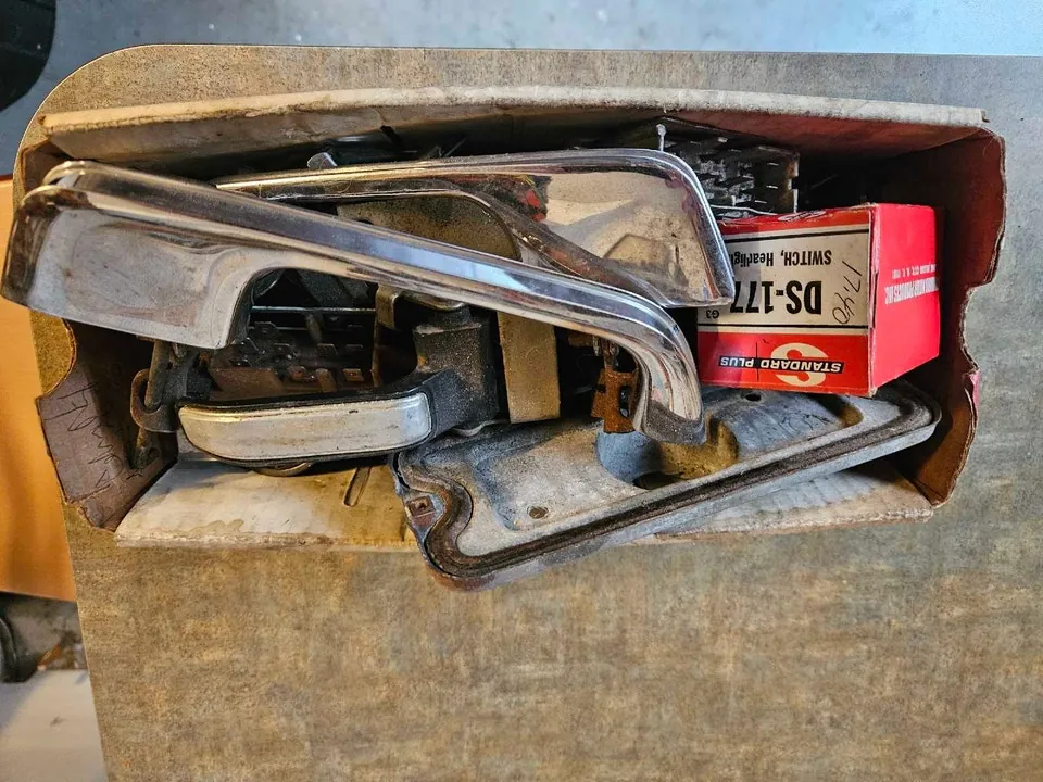 Chevrolet C10 1977 photo 2