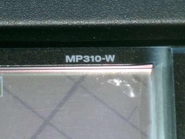 Nissan March 2010 photo 5