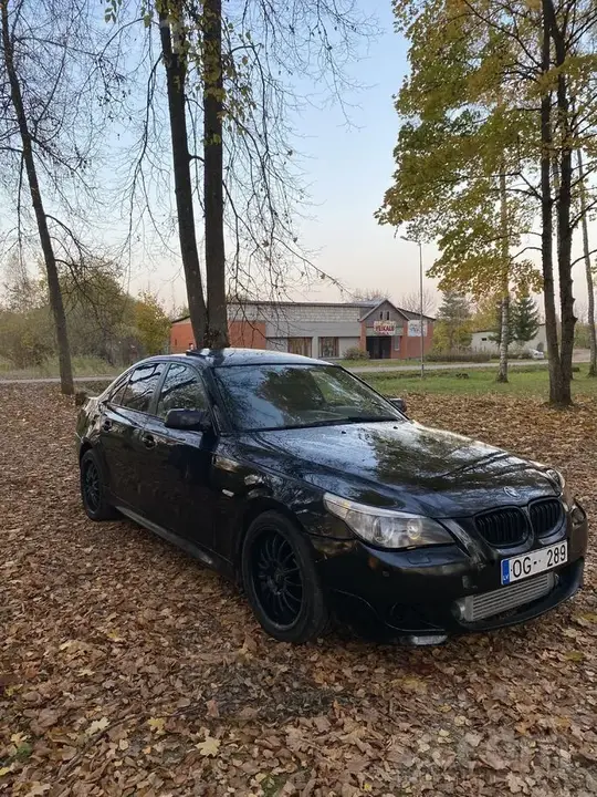 BMW 535D 2004 photo 2