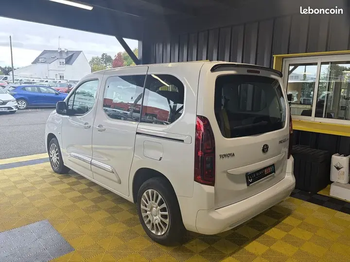 Toyota Proace City Verso 2023 photo 5