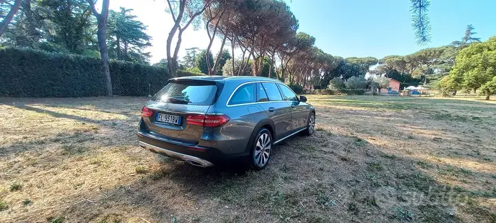 Mercedes-Benz E-Class 2017 photo 2