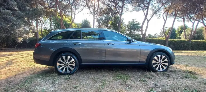 Mercedes-Benz E-Class 2017 photo 3