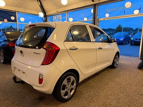 Kia Picanto 2012 photo 4