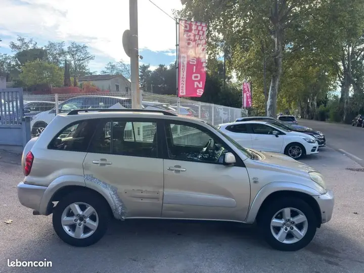 Toyota Rav4 2005 photo 4