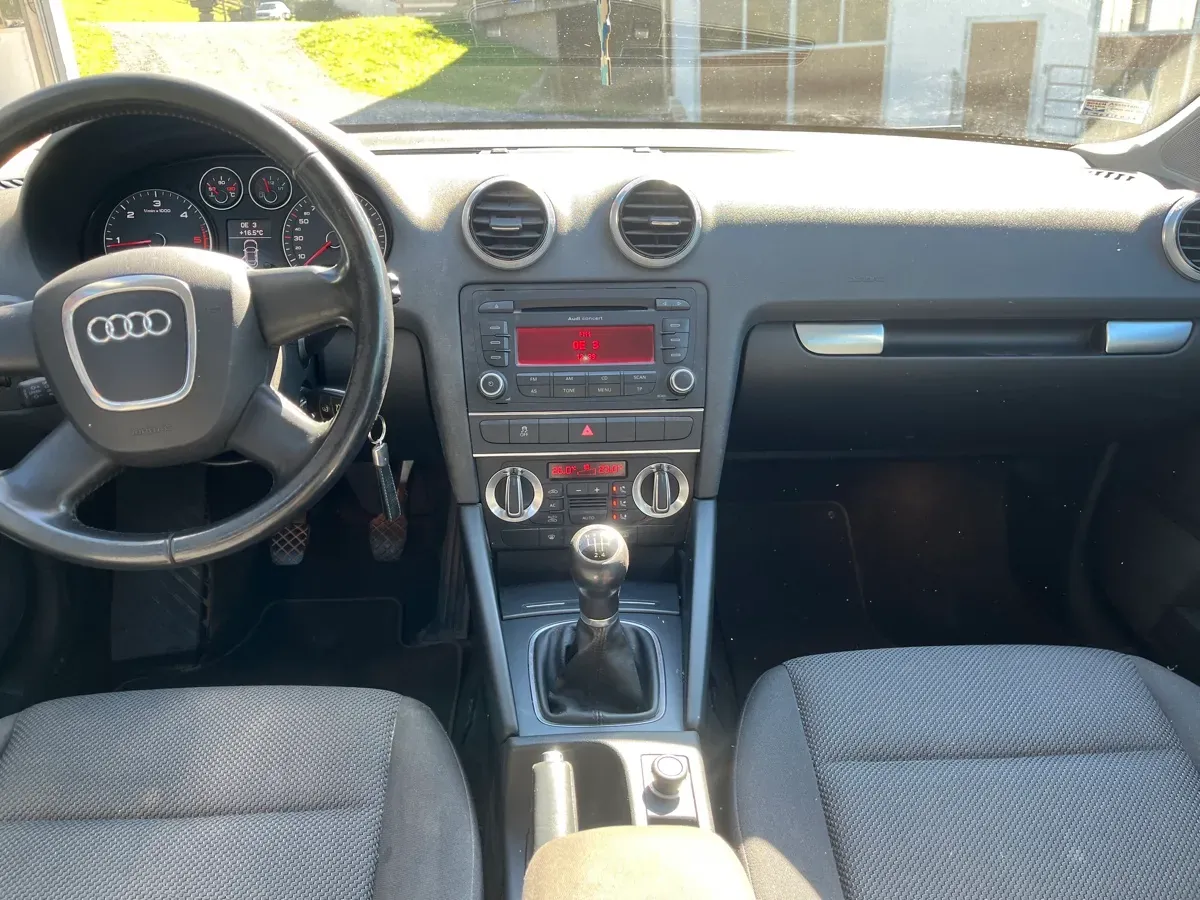 Audi A3 2011 photo 3